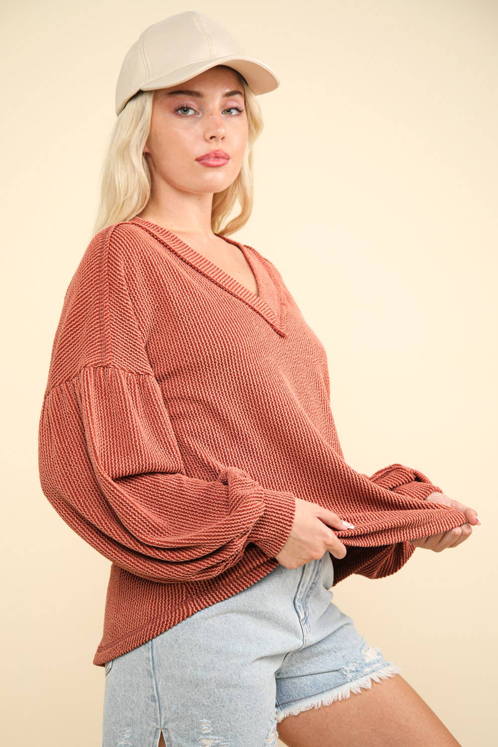 Jessica Otto Ribbed V-Neck Top