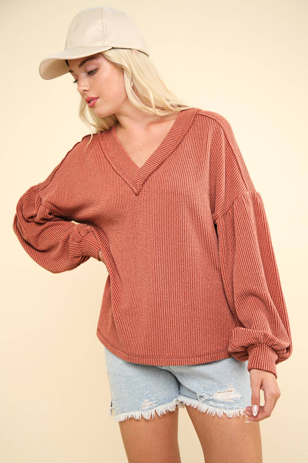 Jessica Otto Ribbed V-Neck Top