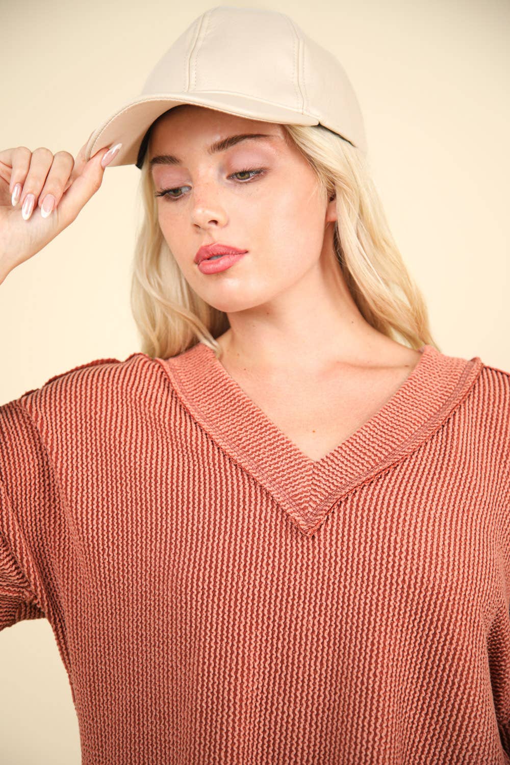Jessica Otto Ribbed V-Neck Top