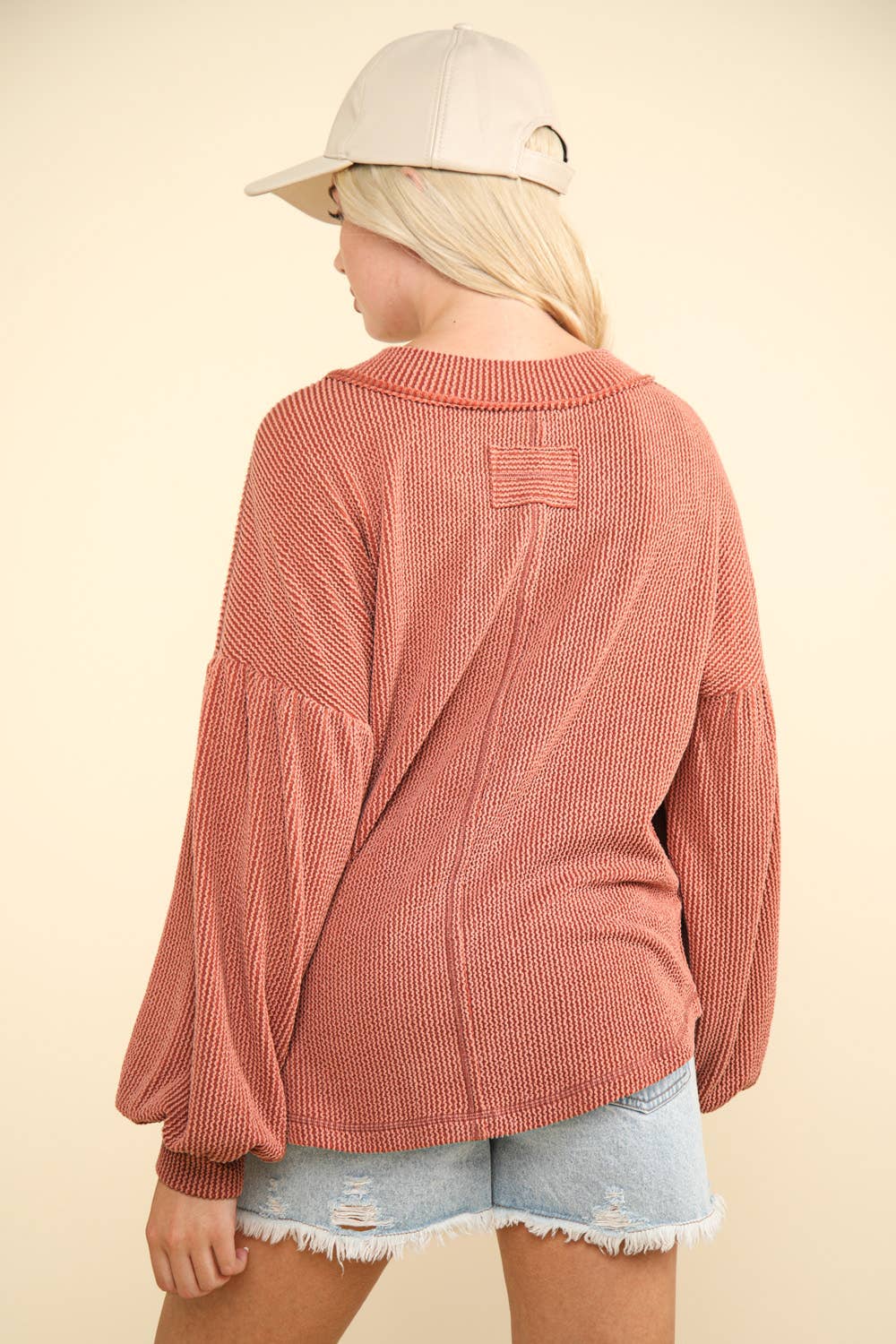 Jessica Otto Ribbed V-Neck Top
